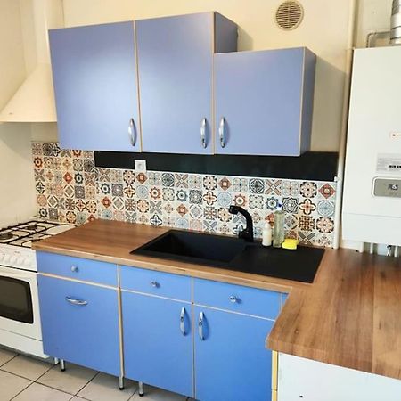 Appartement 76M2 Lumineux Centre Ville Garage Prive 3Ieme Etage Sans Ascenseur Fougères Eksteriør bilde